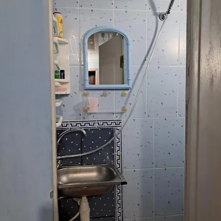 улица прохоровская 12 Apartment *